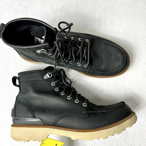 Sorel Boots Mens 9.5 Caribou Moc Black Nubuck Leather Waterproof Work Hiking